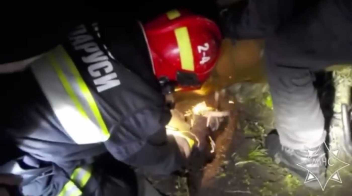 Мужчина упал на металлический прут во дворе частного дома в Бобруйске