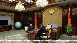 Это недопустимо. Лукашенко поставил задачу разобраться с долгостроями в столице, особенно в "Минск-Мире"