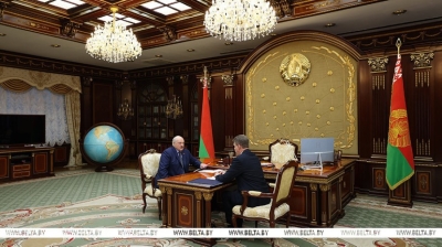 Это недопустимо. Лукашенко поставил задачу разобраться с долгостроями в столице, особенно в "Минск-Мире"