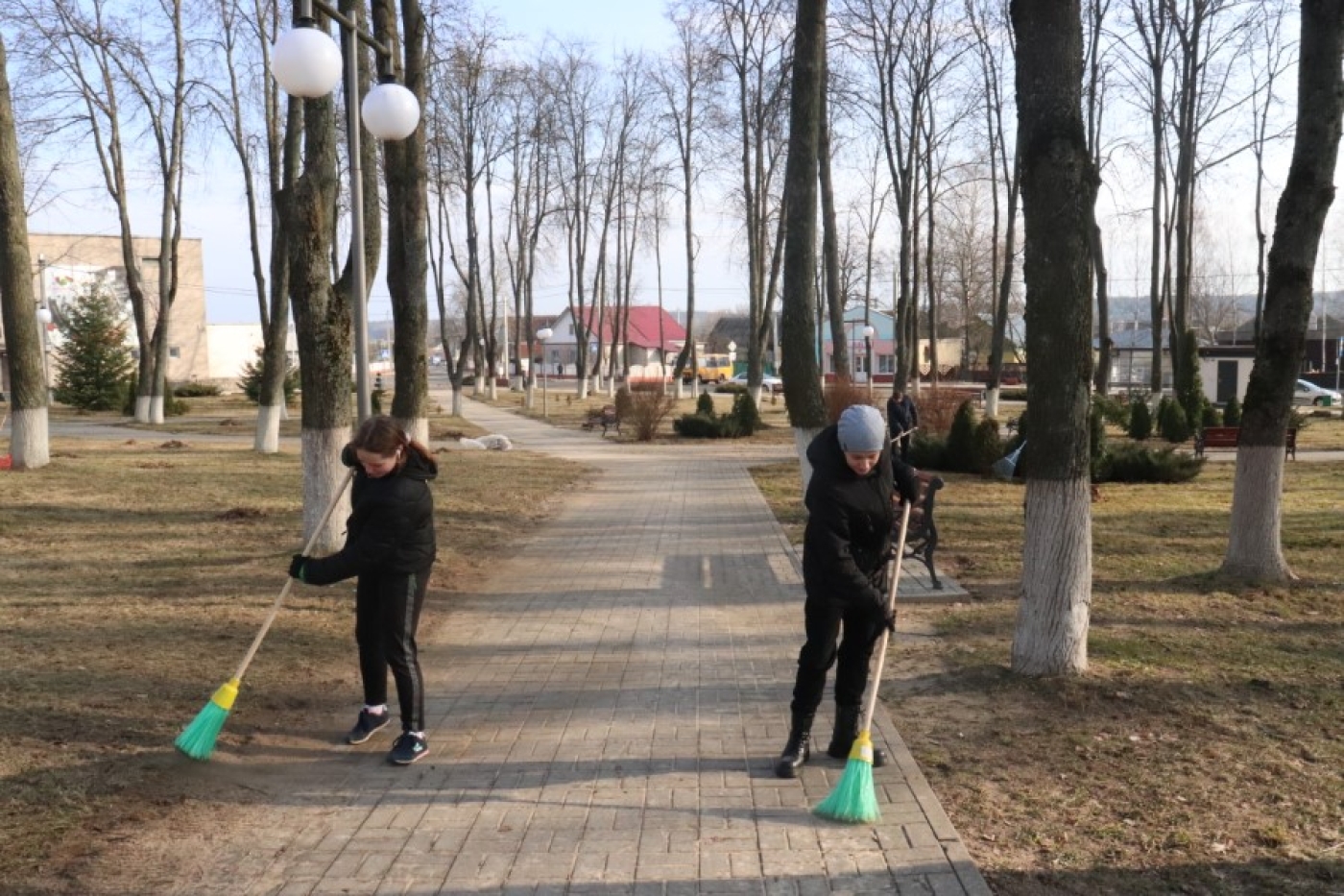 Березинцы приступили к наведению порядка