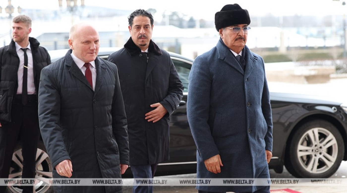 Верховный главнокомандующий Ливийской национальной армией Халифа Хафтар прибыл на встречу с Лукашенко
