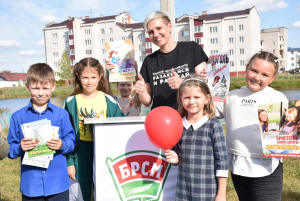 Единый день безопасности собрал на озере школьников