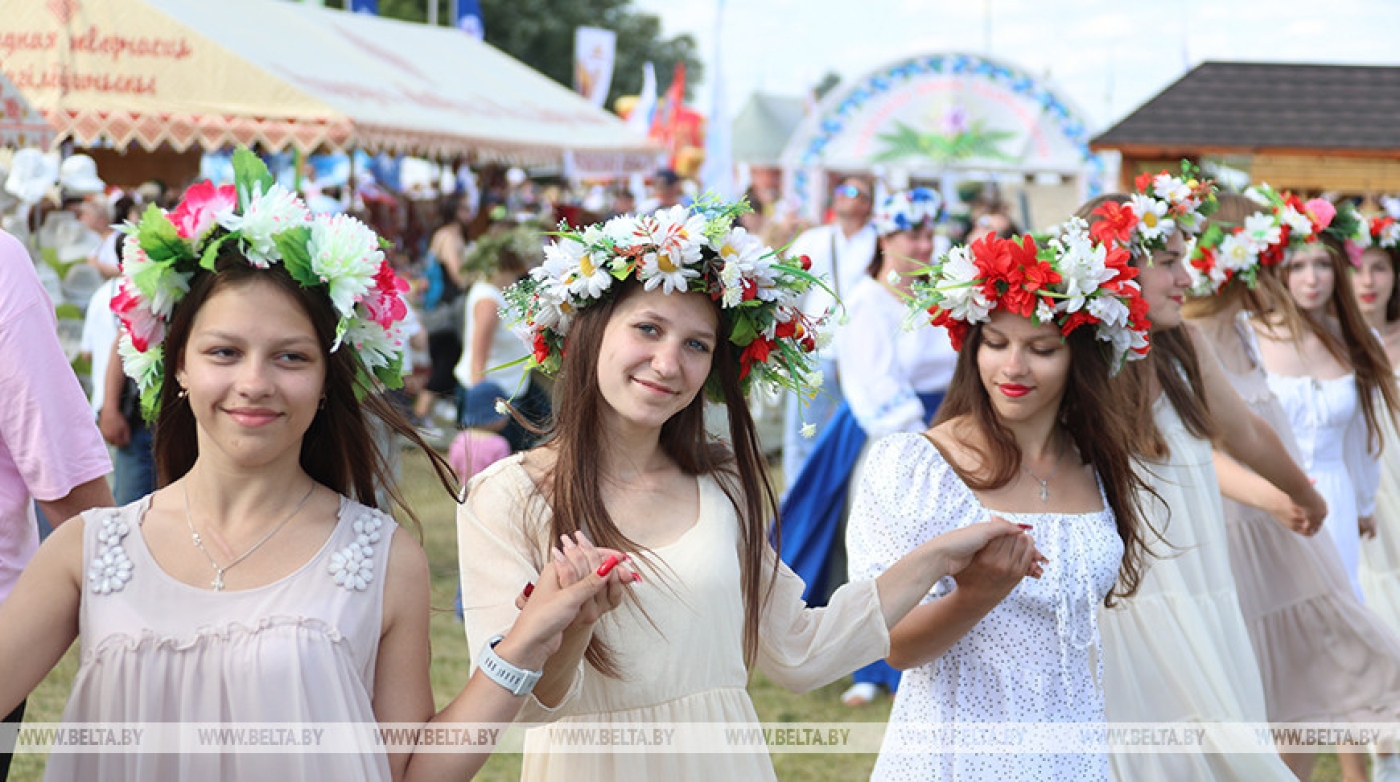 Ярко, вкусно и с национальным колоритом "Купалье" в Александрии встречает гостей