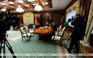 Лукашенко потребовал укрепить позиции Беларуси на российском рынке