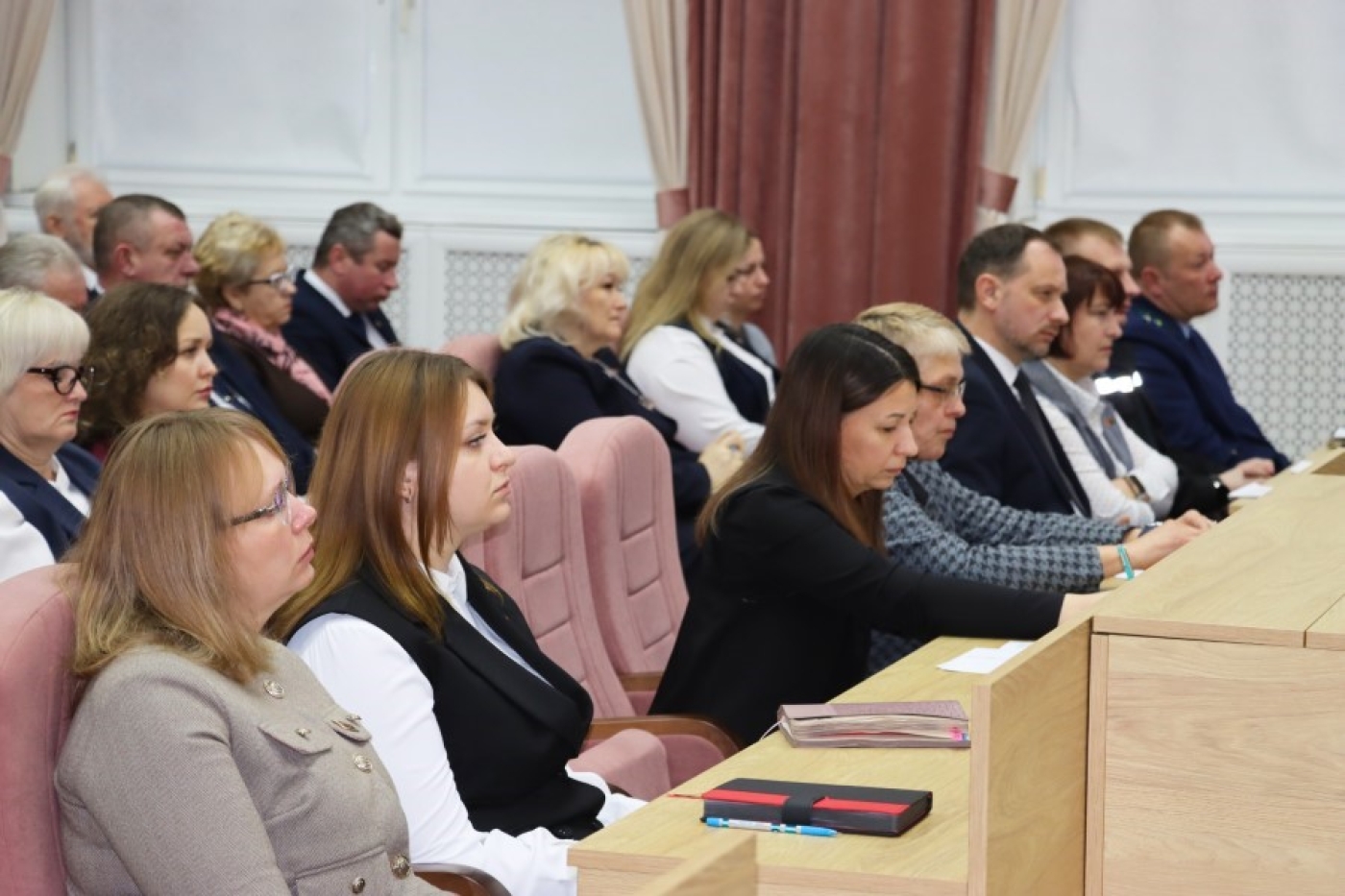 Итоги социально-экономического развития и бюджет района