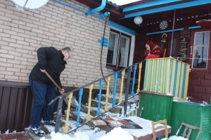 Молодёжь редакции приняла участие в акции «Уберем снег вместе»