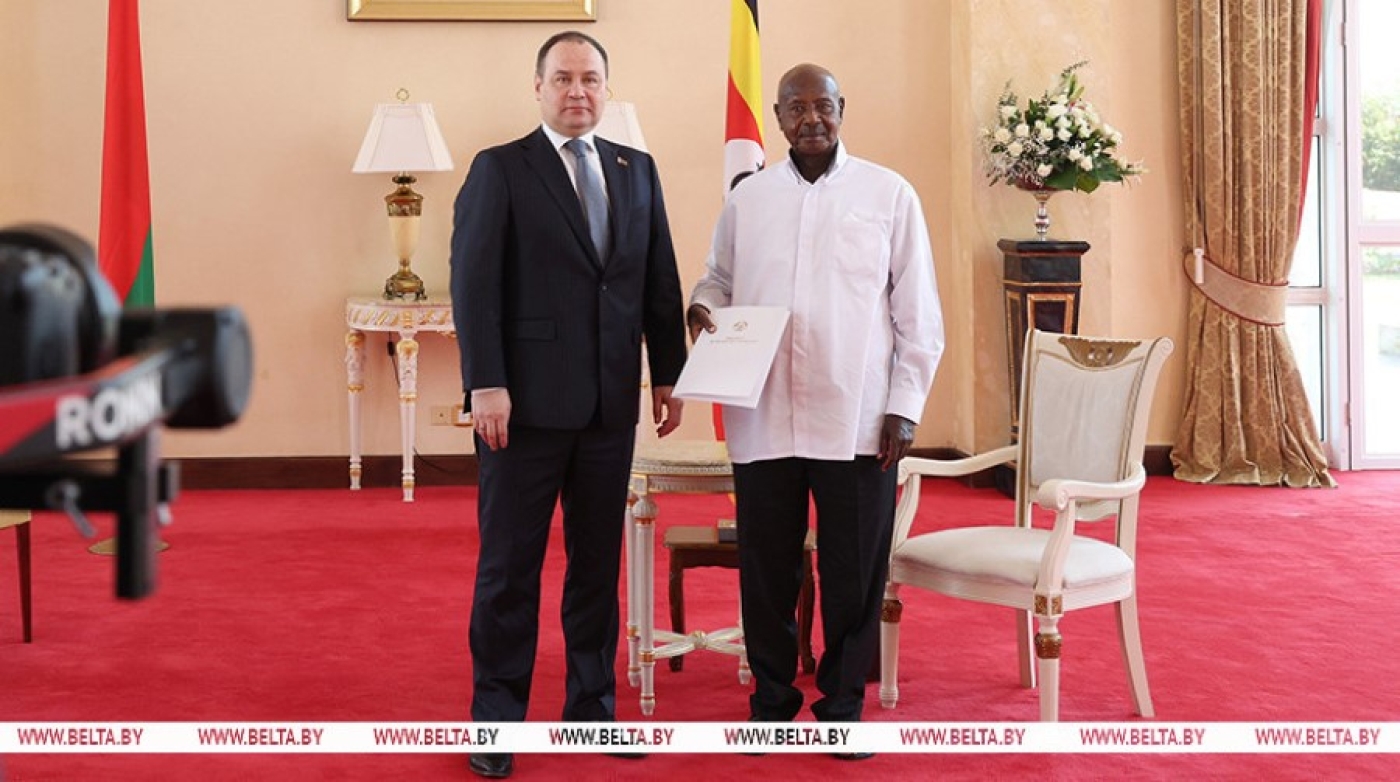 Головченко передал Президенту Уганды послание от Лукашенко