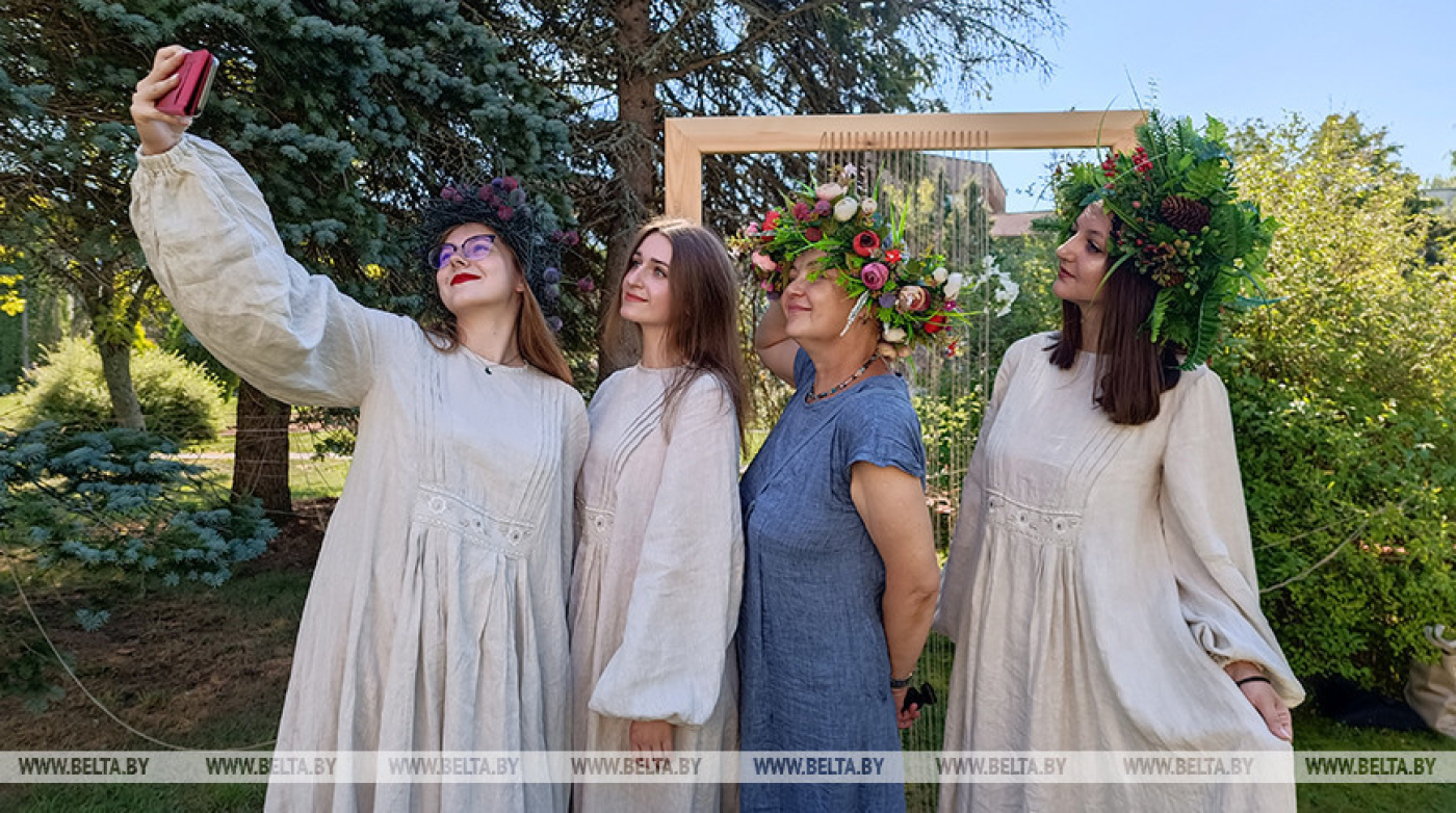 Болотник, Кикимора и русалки: белорусские мифы оживают на фестивале "Шлях Цмока" в Березинском заповеднике