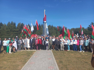 На самой высокой точке Беларуси — горе Дзержинская — дан старт республиканской акции "Символ Единства - 2023"??