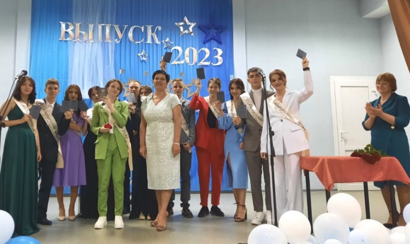 «Откроем тайну звездного пути». Выпускной вечер в школе №3