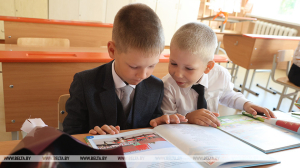 Более миллиона школьников и свыше 238 тыс. студентов сядут за парты в новом учебном году