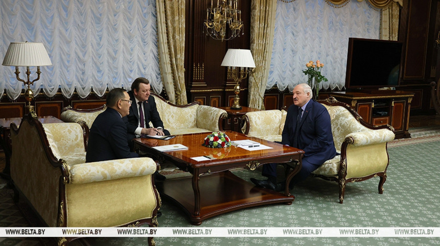 Лукашенко о сотрудничестве с Казахстаном: мы можем преодолеть не только санкции, но и любые барьеры