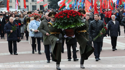 “День седьмого ноября - красный день календаря”