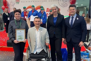 В ТЦ " Столица" проходит торжественное награждение республиканского конкурса «Молодежь за чистоту городов и сел»