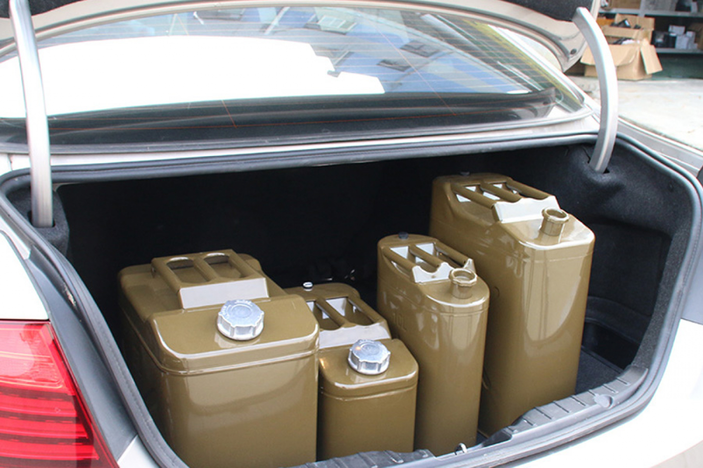 У механизатора обнаружено 160 литров окрашенного дизельного топлива