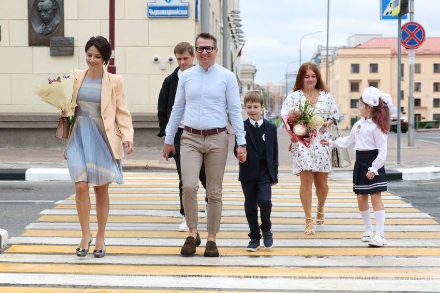 Свыше 2,6 тыс. школ 1 сентября открывают двери для более миллиона школьников в Беларуси