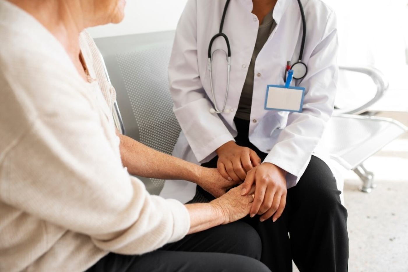 Техника «УДАР»: как самостоятельно определить первые признаки инсульта