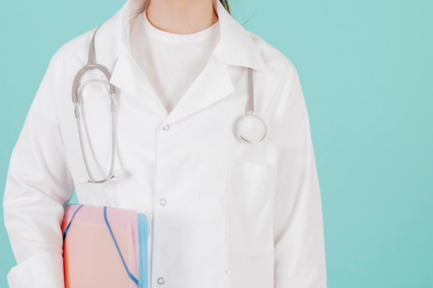 Из-за чего возникает онемение или дрожь кончиков пальцев и какое обследование стоит пройти