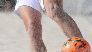 Белорусы сыграют с португальцами на старте Суперфинала Евролиги по пляжному футболу