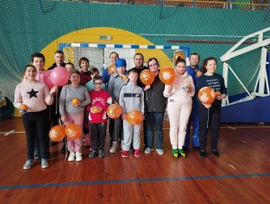 «Оранжевое настроение» в Лазурном