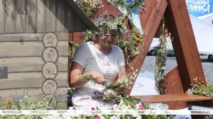 Соломенный, кружевной и даже кованый. Конкурс "Купальский венок" проходит на празднике в Александрии