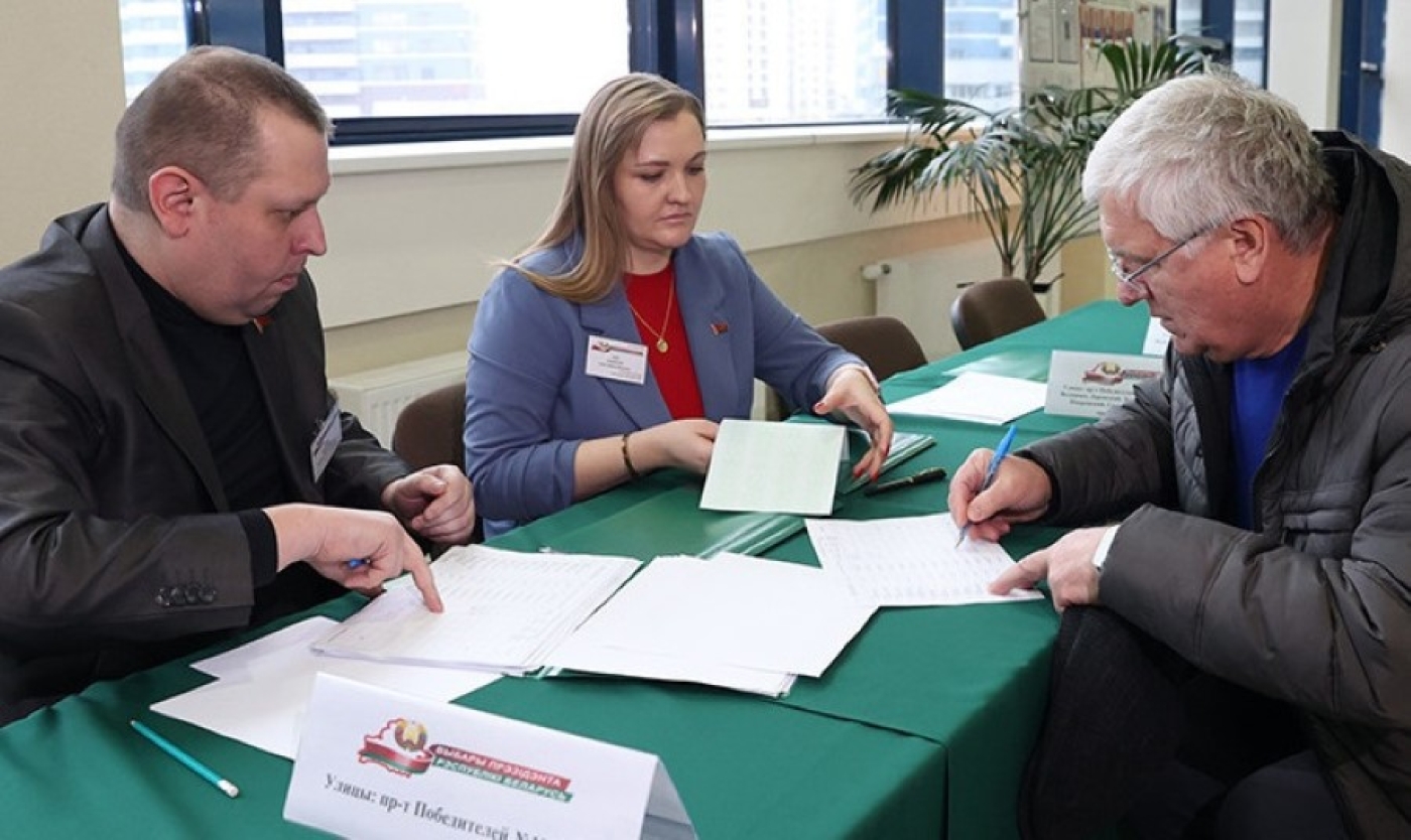 "Люди осознанно идут на избирательные участки". Карпенко о явке избирателей на досрочном голосовании