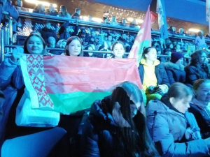 Хоккейные болельщики БРСМ Березинского района на "Олимпик-Арене"