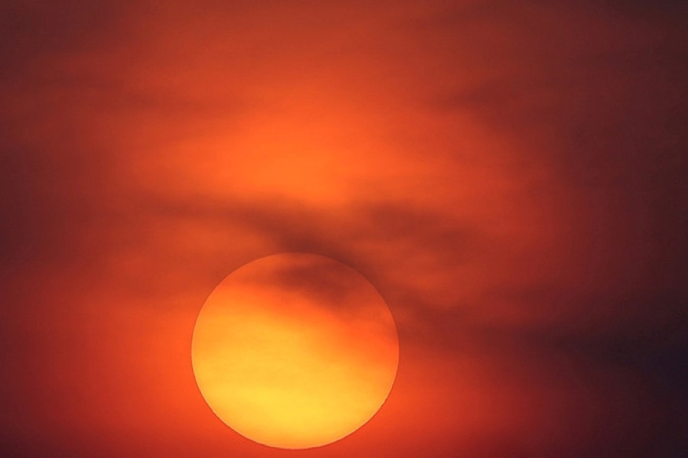 На Земле началась третья за год магнитная буря