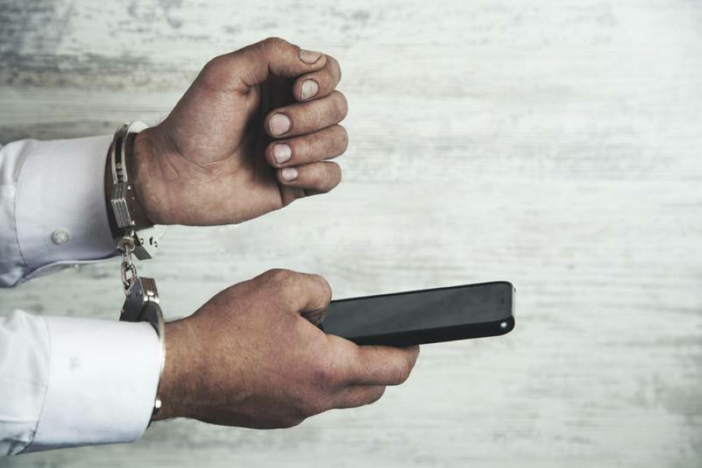 Житель Березино через М-банкинг похитил у борисовчанина 1000 рублей