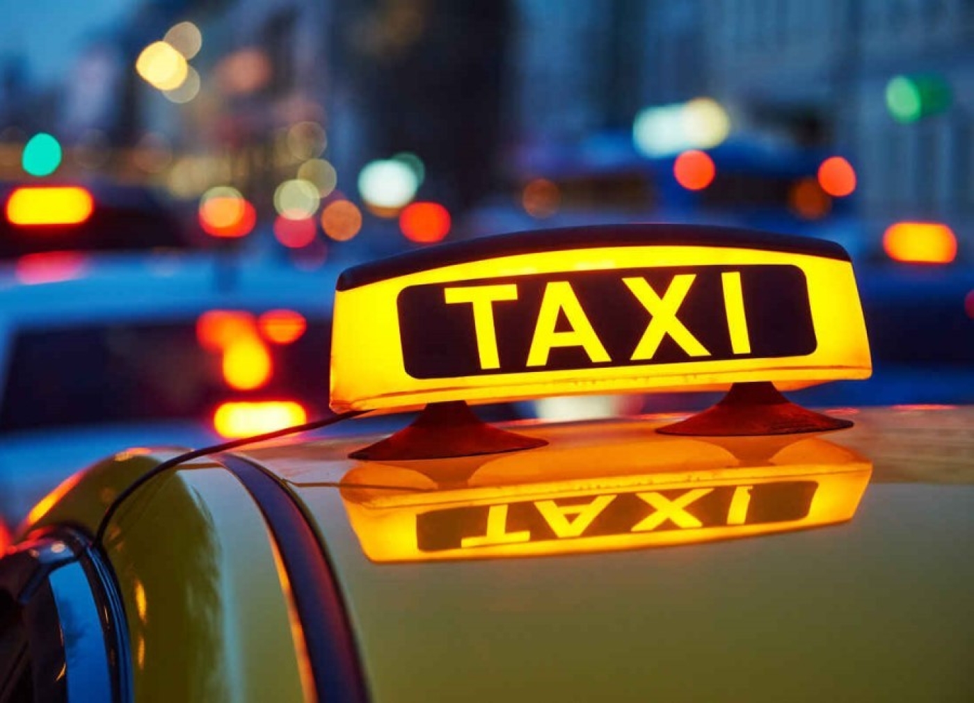 Может ли таксист изменить способ оплаты во время поездки? Уточнили в Минтрансе