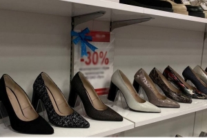 Сколько пар обуви сделано на предприятиях "Беллегпрома" в 2025 году?