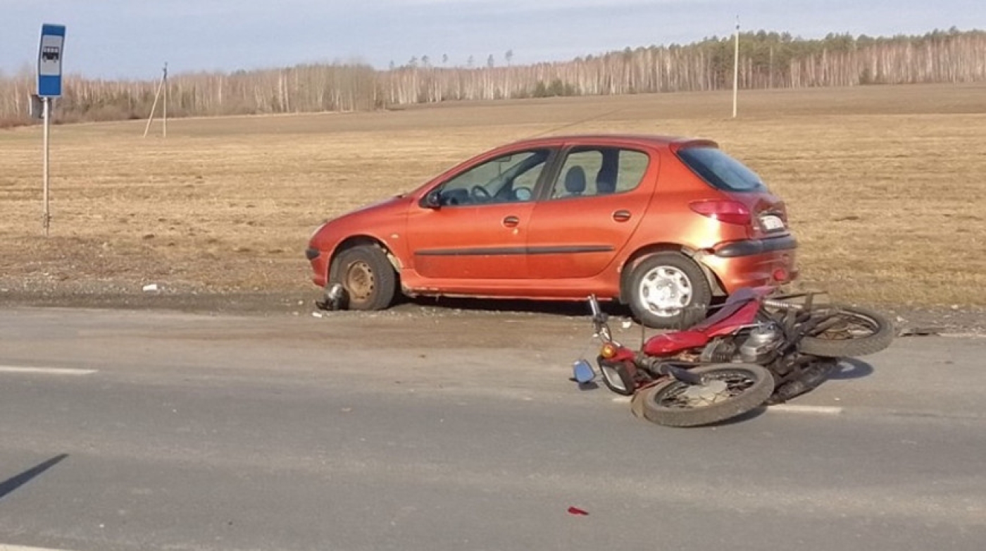 В Лельчицком районе в ДТП пострадали 68-летний мотоциклист и его пассажирка