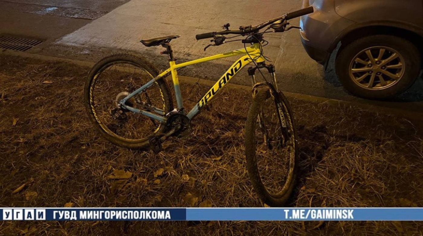 Несовершеннолетний велосипедист оказался под колесами легковушки в Минске