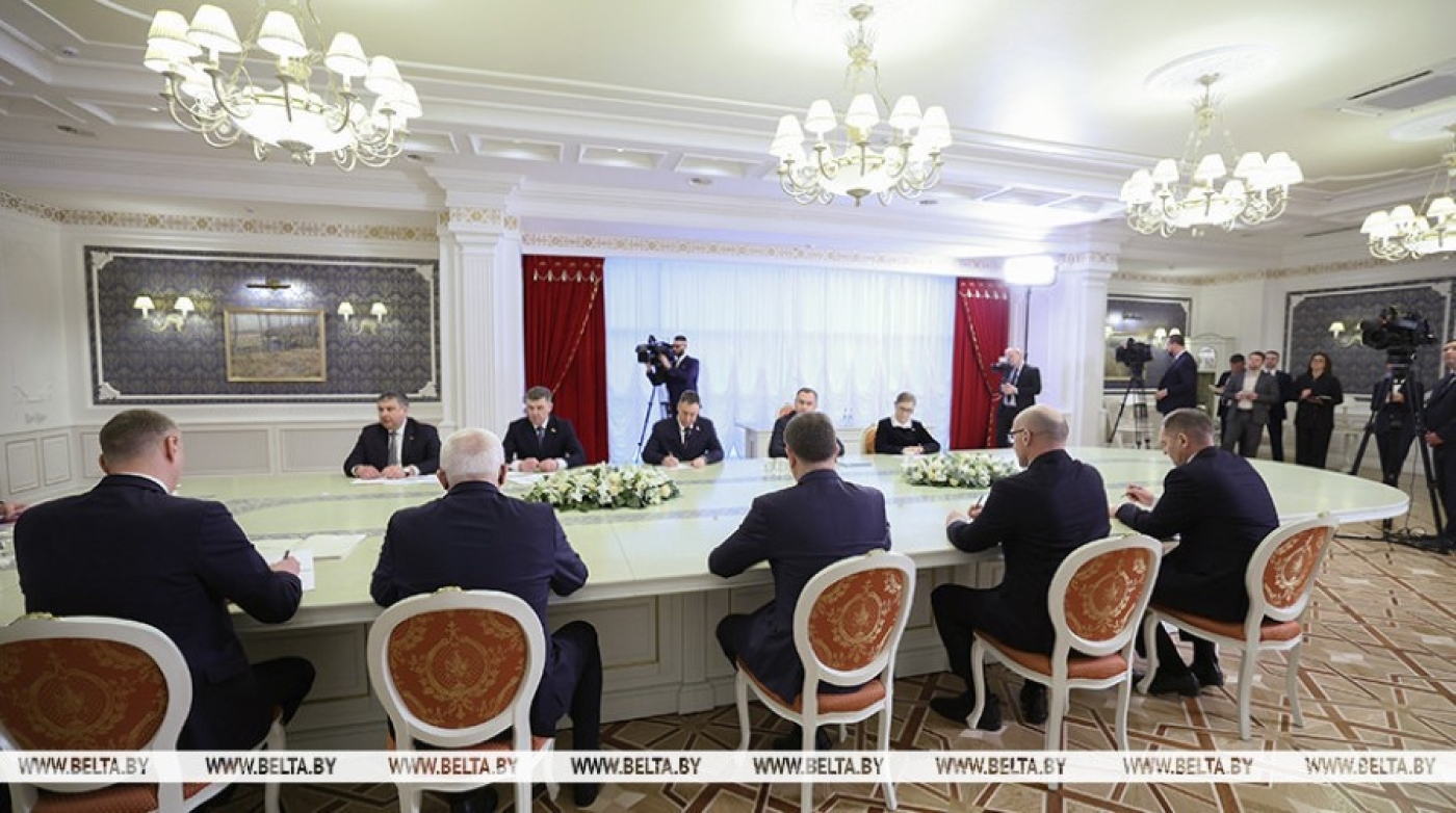 Лукашенко поручил развивать в Беларуси майнинг