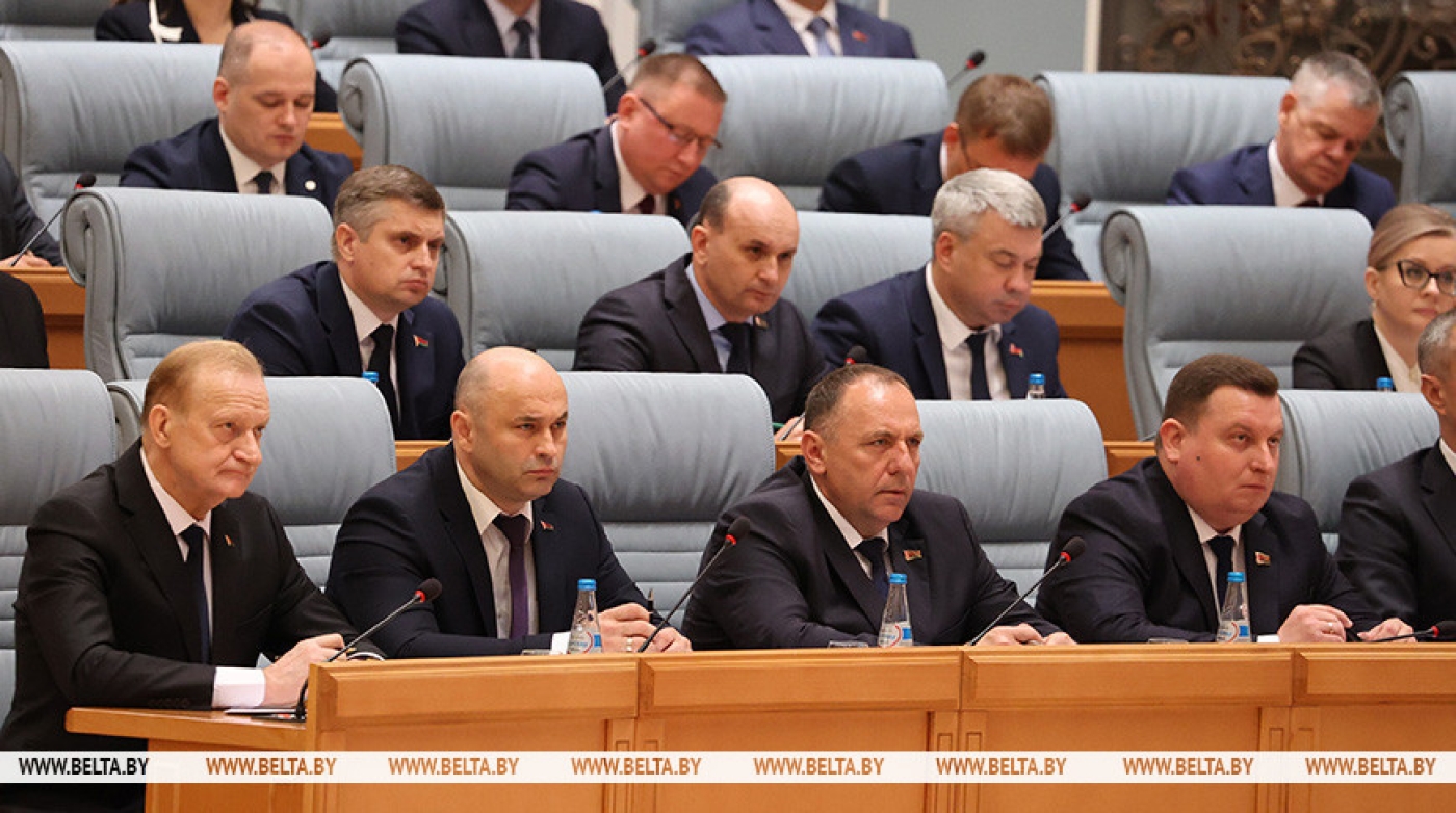 "Будем плестись в хвосте - нас затопчут". Лукашенко о задаче ускорить модернизацию промышленности