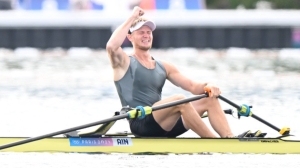 Олимпиада-2024. "Когда финишировал, накатились слезы". Директор Центра олимпийского резерва о медали Золотого