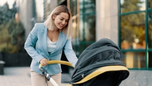 Идут ли годы декрета в пенсионный стаж? Узнали у эксперта