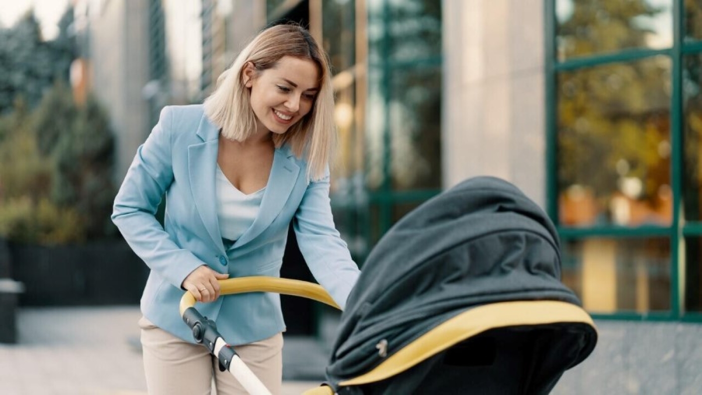 Идут ли годы декрета в пенсионный стаж? Узнали у эксперта