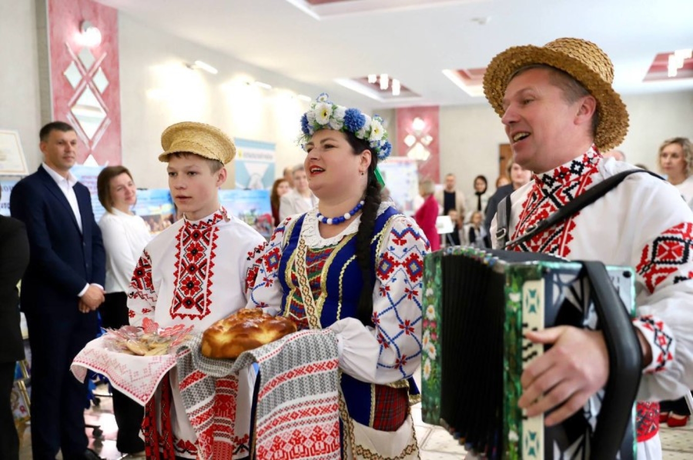 Семья Климович принимает участие в форуме патриотических семей в Несвиже