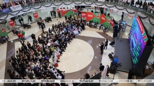 "Идеальная возможность проявить себя". В Минске на "Марафоне единства" проходит караоке-батл "Код ДНК"