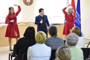 «…И пусть всегда идут  по жизни с вами любовь, здоровье, счастье и мечты!»