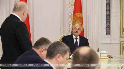 "Прошу не расслабляться". Лукашенко рассказал, чего ждать от санкционной политики Запада
