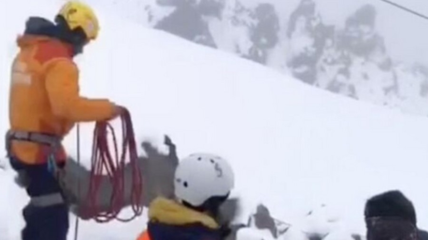 На Эльбрусе нашли тело третьего погибшего при аварии на канатной дороге