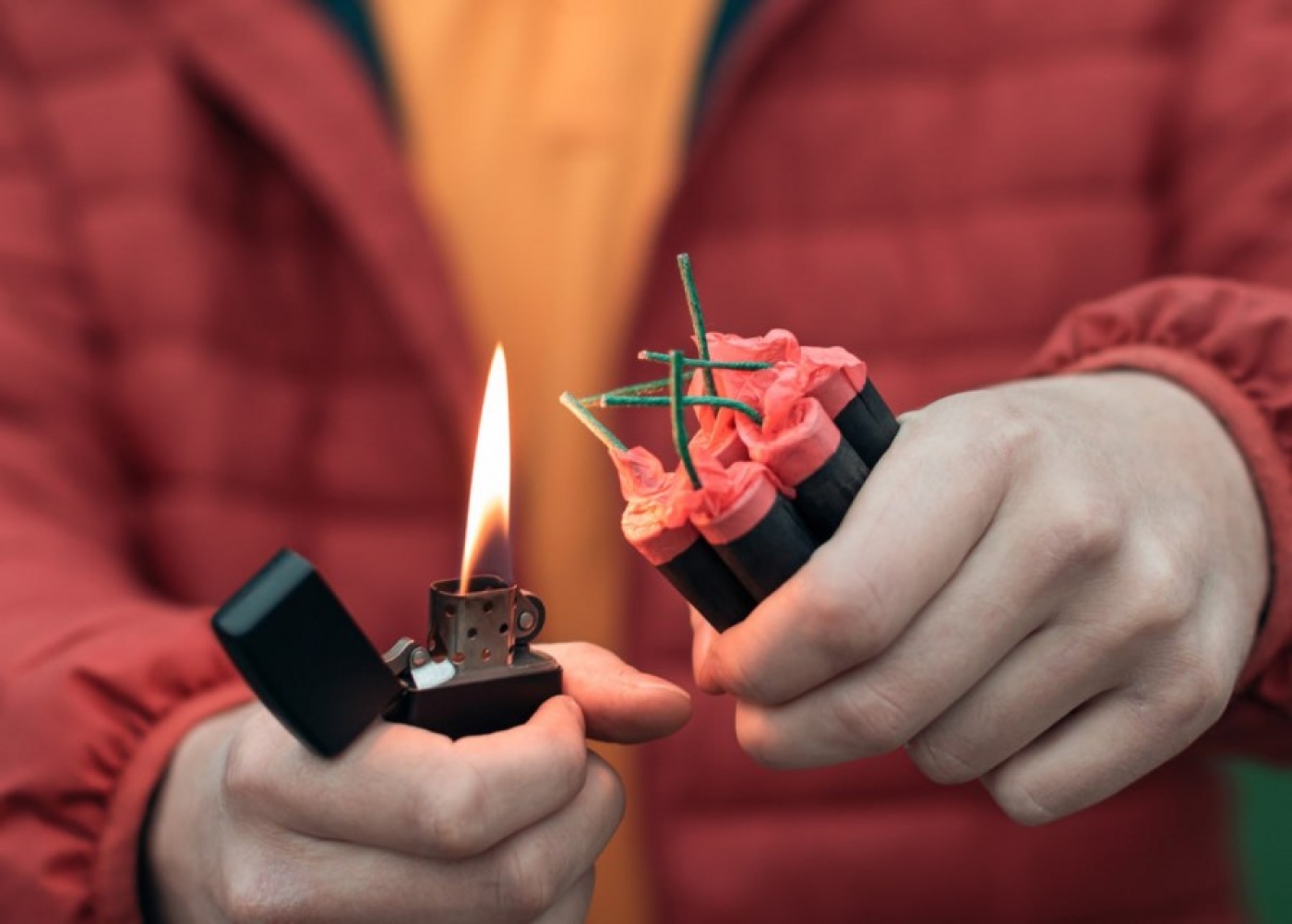 Нашел петарду и попал в больницу