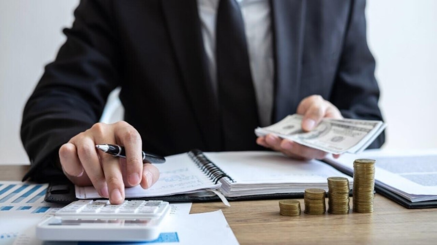 Минтруда: до 1 марта ИП, адвокаты и нотариусы должны уплатить обязательные страховые взносы за 2024 год