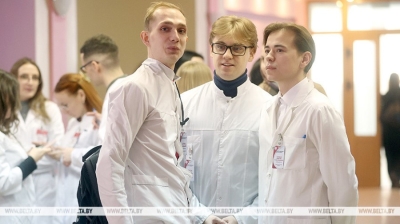 Около 2,4 тыс. врачей-интернов и 2 тыс. молодых специалистов вольются в систему здравоохранения с 1 сентября