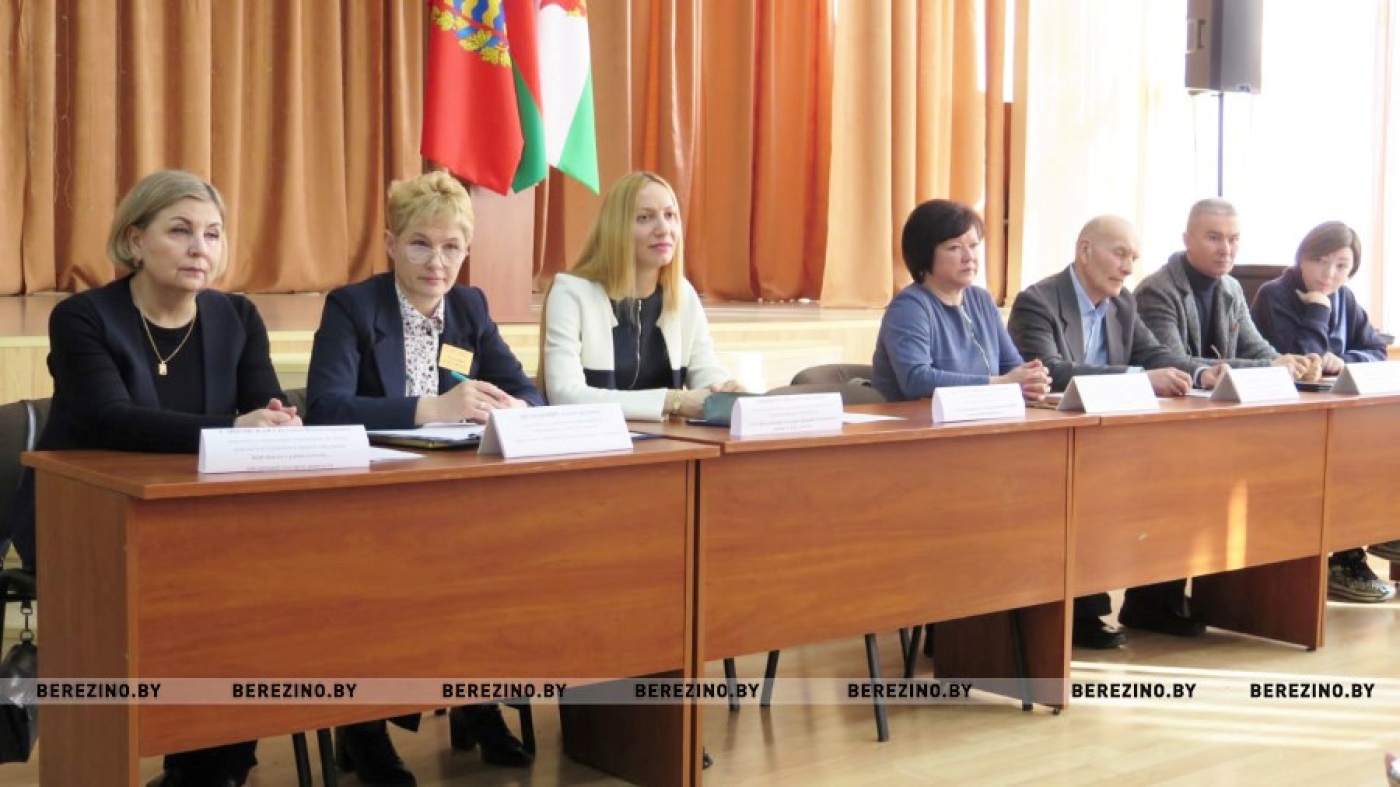 Выбор профессии и целевое обучение: в Березино прошло общешкольное родительское собрание