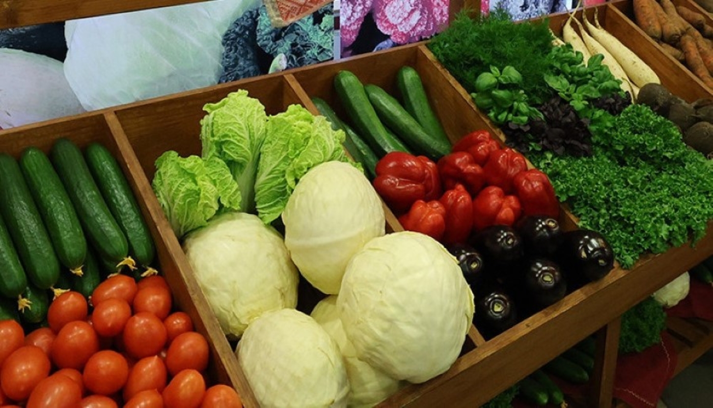 Торговые сети и поставщиков обязали обеспечивать наличие в магазинах овощей в межсезонье