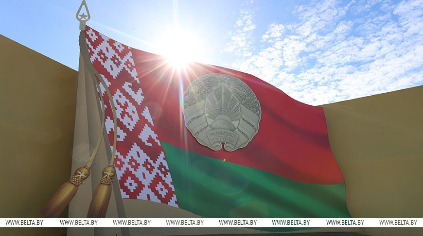 Лукашенко: традиция чествования важнейших символов суверенной Беларуси стала поистине всенародной