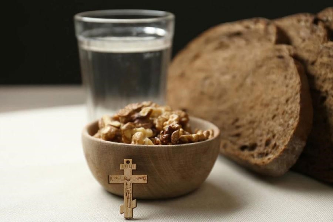 У православных верующих начинается великий пост-2025: его даты и суть, календарь питания по дням